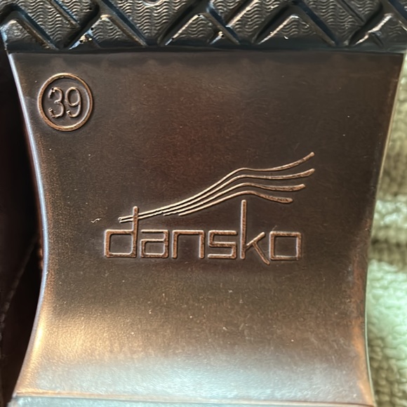 NWOT- Dansko- 39 - Picture 6 of 7